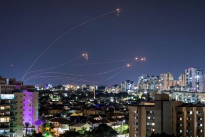 Militares de Israel afirmam ter interceptado 99% dos mísseis e drones lançados pelo Irã