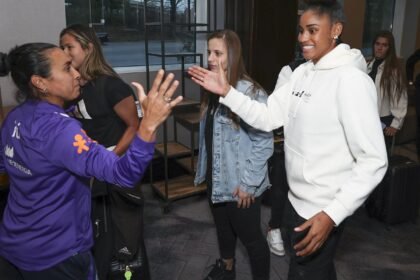 Seleção feminina se apresenta nos EUA para disputa do SheBelieves